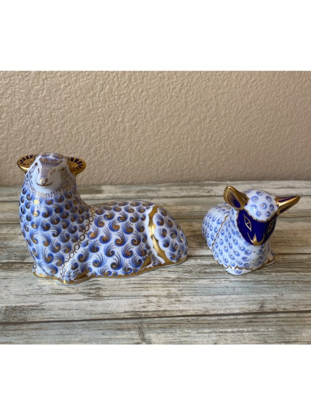 Set of 2 1994 Royal Crown Derby Imari Ram and Lamb Paperweights w/Gold Stopper